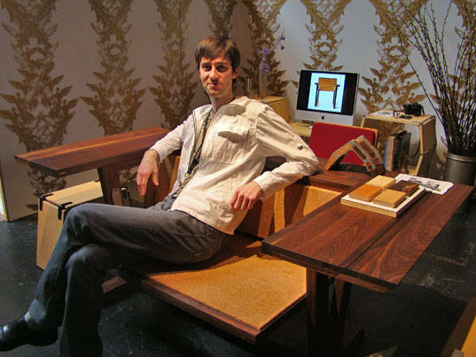 Ecosystems BADA Table Transforms Into a Love-Seat