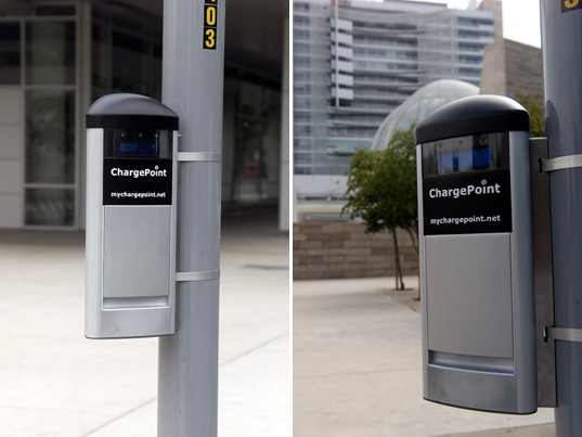 San Jose Installs First Electric Vehicle Chargepoint