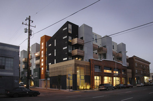 DWELL ON DESIGN: Day 1 – Affordability and the City