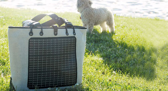 NoonSolar Bags: Solar Power Your Electronics with Your Bag!