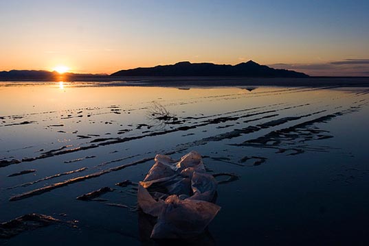 MELBOURNE BANS PLASTIC BAGS