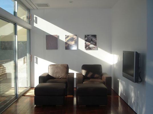 Rocio Romero LV Prefab Home Opens in Napa, California!