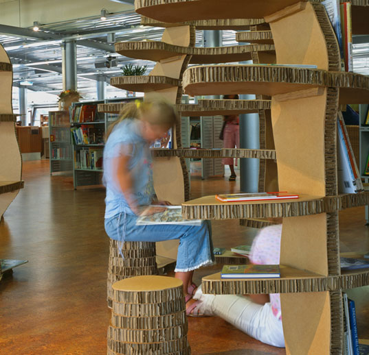 VARIANT SHELVES by Daan Roosegaarde