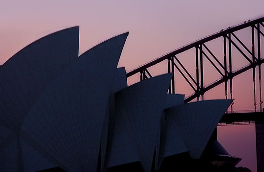 AUSTRALIA: Turn off your lights!