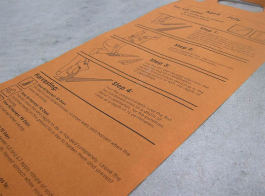 Roll-Out Vegetable Mat Makes Gardening a Snap!