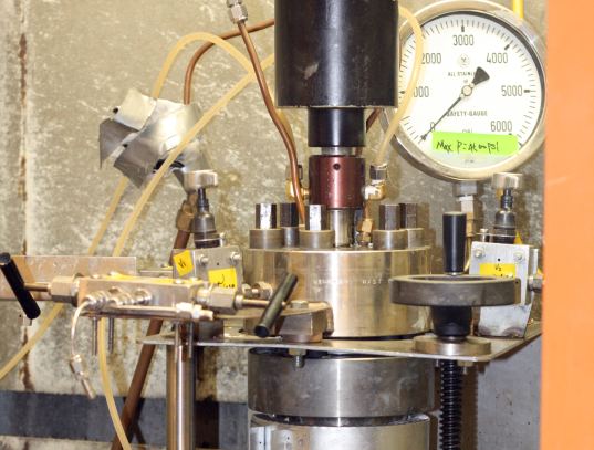 microalgae, university of michigan, pressure cooker, algae biofuels, pressure cooking algae, algae-based biofuel, biofuel from algae, green fuel, alternative fuel