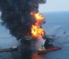 BP Considers Tube, Top Hat to Stop Deepwater Horizon Leak