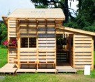Eco Emergency Shelter Built Entirely From Shipping Pallets