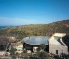 Exploded House Keeps Interior Cool With Rooftop Rainwater Pools