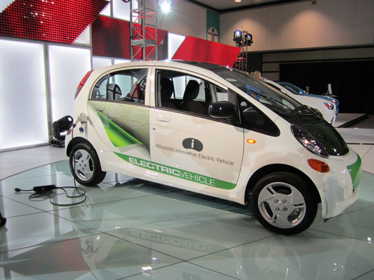 Inhabitat LA, Inhabitat Los Angeles, Sustainable Transportation, Sustainable Cars, Green Cars, Sustainable Automobile, Sustainable Automaker, Green Automaker, Hybrid, Electric Vehicle, Alternative Fuel Vehicle, Electric Car