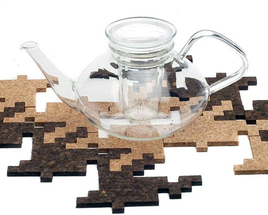 Mio, Haute Houndstooth Cork Surfaces, hot foods, cork place  mats, cork mats, recyclable cork, renewable cork, cork kitchenware