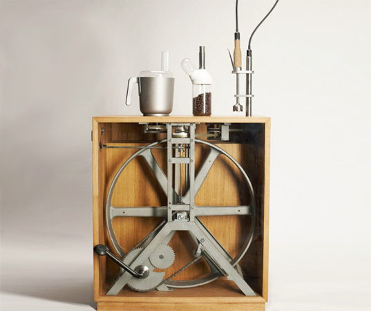 R2B2 r2b2, flywheel, Christoph Thetford , green products, pedal powered food processor, human powered food processor, green blender, green design