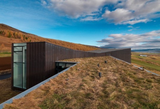 Snæfellsstofa Visitor Center, iceland, arkis architects, visitor center, breeam, green building, sustaianble architecture