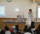 Japanese Inventor Akinori Ito Creates Machine That Converts Plastic Bags into Fuel