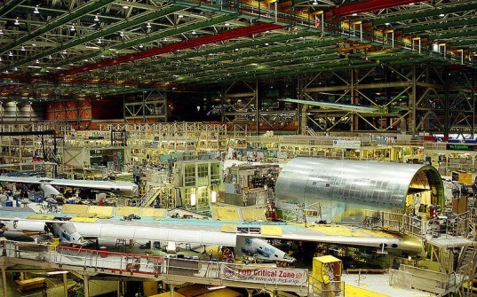 Boeing Announces New Factory Will be 100% Solar Powered Boeing, airplane, sustainable airline, earth friendly airline, green airline, airplane hanger, airplane factory, boeing factory, south carolina, boeing environment, boeing green efforts, airplane industry, airline industry