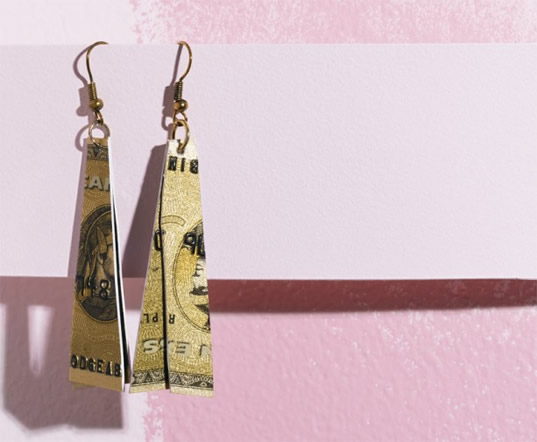 credit card earrings, readymade. 100 projects, bill moggride