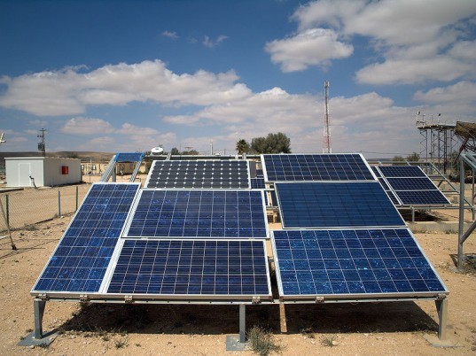New Artificial Material Could Replace Important Rare Earth Mineral In Solar Cells indium tin oxide, indium replacement, indium supply, how much indium is on earth, synthetic replacement for indium, solar panel construction, what is in a solar panel, solar cell, solar panel, solar cell components
