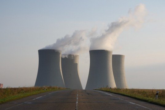 china nuclear power, china solar power, china nuclear power plans, china plans to cut nuclear