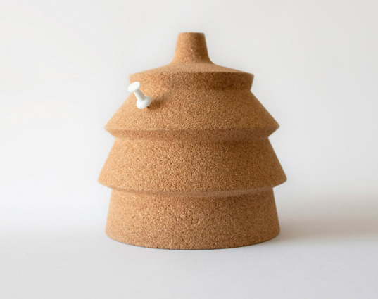 Pinha Lamp, pinha, raw edges, materia, green lighting, cork lamp, cork, cork light fixture, green design, eco design, sustainable design, milan furniture fair, salone del mobile