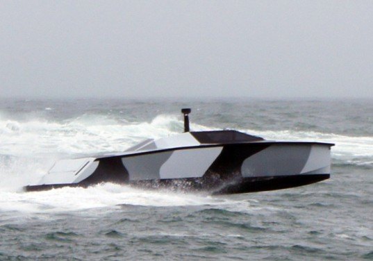 alternative transportation, carbon fiber, green design, green transportation, nano boat, nano technology, piranha boat, Zyvex Technologies