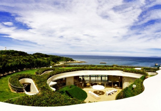 Ciel Rouge Creation Villa Ronde green design, eco design, sustainable design, green roof, japan, Ciel Rouge Creation, Villa Ronde, architecture, private museum, guest house, resort
