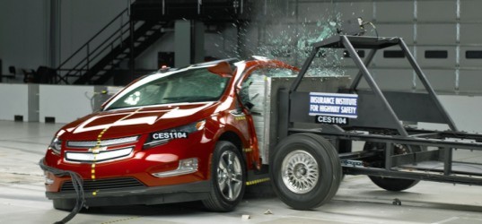 IIHS, top safety picks, safest green cars, green automotive design, green transportation, alternative transportation, sustainable transportation, Nissan LEAF, Chevy Volt