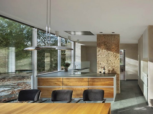 Zero energy,Sustainable Building,Solar Power,Renewable Energy,Recycled Materials,green technology,Green renovation,Green Real Estate,Green Materials,green Interiors,Architecture,Air quality,dutch design,zecc architects, One Planet Architecture Institute,flax insulation,stucco,double glazing,solar panels,heat pump