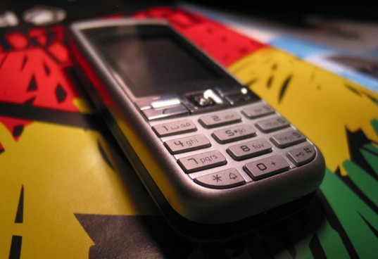 cell phones cause cancer, cell phone radiation, cell phones cancer, cell phone signals cancer, cancer mobile phones, cell phones safe, safety health cell phones, mobile phone radiation, world health organization reports cell phones may cause cancer, cell phones could cause cancer