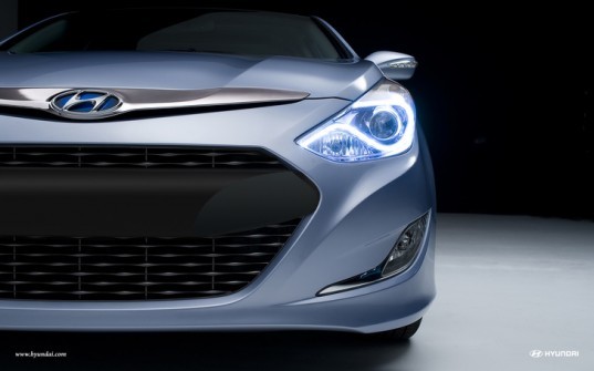 Hyundai plug-in hybrid, Hyundai PHEV, Hyundai hybrid, green transportation, alternative transportation, green automotive design, PHEV, plug-in hybrid, hybrid vehicle