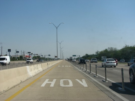 HOV lane, carpool lane, California HOV access, hybrid car, electric car, fuel cell, natural gas vehicle, plug-in hybrid, range-extended PHEV, Tesla Roadster, Tesla Model S, Chevy Volt, Toyota Prius, green automotive design, alternative transportation, green transportation, fuel efficiency