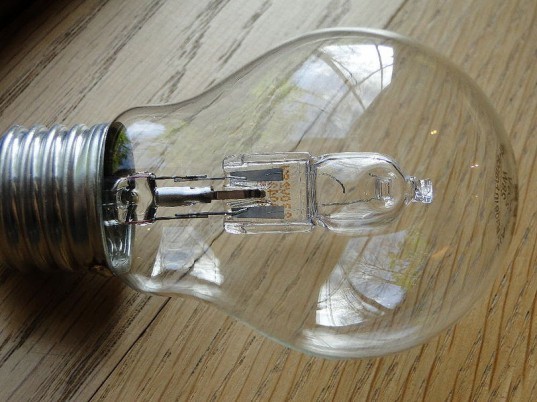 House of Representatives BULB Act Repealed BULB act, BULB act repealed, green incandescent bulb, congress votes against BULB act, green light bulbs, CFL bulbs law, light bulb legislation, natural resources defense council, 2007 energy bill, george w bush energy policy, environmental sustainability laws,