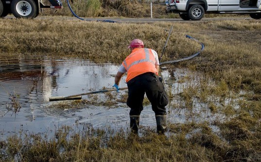 New Oil Spill Found in Montana, 350 Miles from Yellowstone Spill oil spill, montana, montana oil spill, yellowstone oil spill, new oil spill, exxon oil spill, FX Drilling Co, oil industry, renewable energy