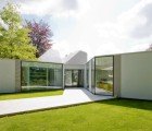 VIlla 4.0: Hexagonal Dutch Home Gets a Green Facelift