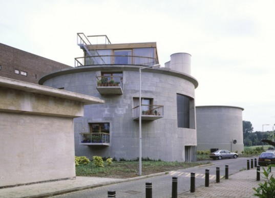 Adaptive reuse, sustainable development, Dick van Gameren, Villa 4.0, sewage plant apartments, The Netherlands, Greywater Collection, natural lighting, green design, eco-design, sustainable design
