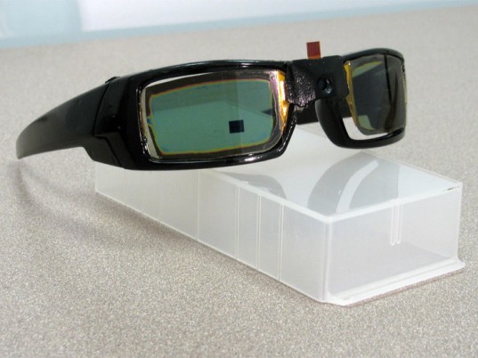 smart sunglasses chris mullin Chris Mullin, eco-friendly sunglasses, sustainable sunglasses, Dynamic Eye, wearable technology, University at Buffalo, The State University of New York, eco-fashion, sustainable fashion, green fashion, ethical fashion, sustainable style