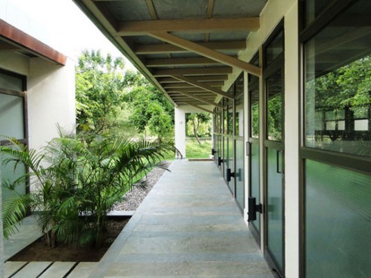 outdoor house modo, modo designs, workspace in india, green design, passive design, eco design, sustainable design, green workspace