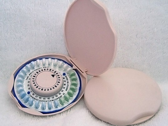 free birth control, free contraceptives, contraceptive coverage, birth control coverage, health insurance coverage of contraceptives, new birth control law, obama birth control, health providers birth control
