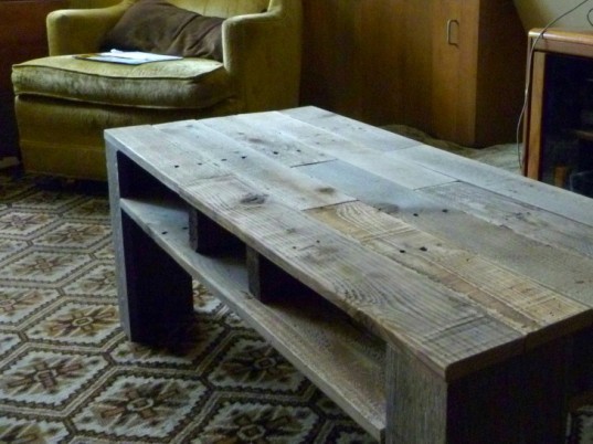 shipping pallet coffee table, green furniture, shipping pallets, coffee table, etté studios, bridgette meinhold