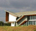 Striking UR22 House Uses Half as Much Energy as a Standard Home in Texas