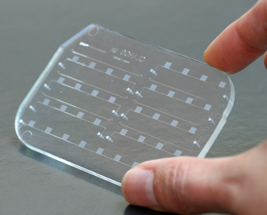 mChip, Sam Sia, microfluidics, columbia university, claros diagnostics, hiv detectors, syphillis tests, hiv tests, new hiv tests, design for health, design for developing countries, health developing countries, developing countries hiv, 3rd world hiv, third world hiv