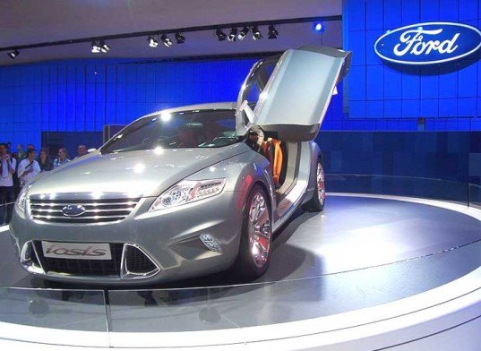 Ford Thinking About Partnering with Changan to Make Electric Vehicles in China ford, ford electric vehicles, ford focus electric, ford cars in china, ford electric vehicles in china, changan, changan and ford, changan electric vehicles, chinese vehicles, chinese automotive market, chinese automobiles, chinese cars