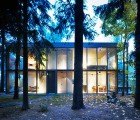 Minimumhouse: Energy Efficient Vacation Home Blends Into the Forest