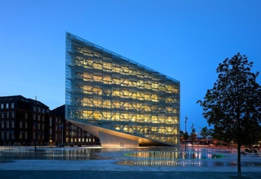 The Crystal, Schmidt Hammer Lassen, crystalline facade, energy efficient design, copenhagen, eco office