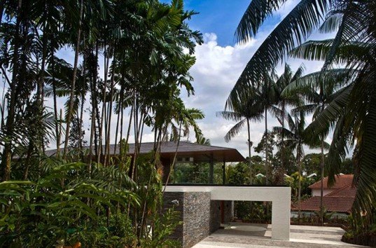 Water-cooled house, Wallflower ARchitecture + Design, oculus, second storey pond, Singapore, natural cooling system, green design, eco design, sustainable design