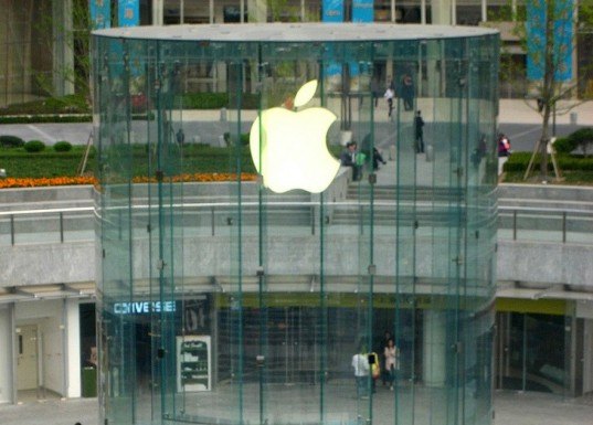 Apple Store in Shanghai apple, apple china, apple chinese supply chain, apple polution, apple pollution in china, apple pollution in chinese supply chain