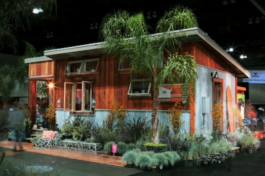 reclaimed space, tracen gardner, prefab homes, artisan prefab homes, prefabricated homes, handmade prefab homes, reclaimed space prefabs, reclaimed space homes, reclaimed space design, green design, reclaimed materials