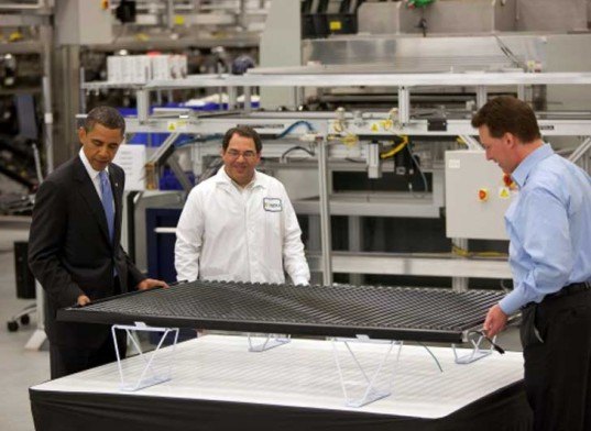 White House Orders Review of All Energy Loans In the Wake of Solyndra Bankruptcy white house, energy loan, government loan, solyndra loan, solyndra grant, solyndra bankruptcy, white house review, review energy loans, stephen chu, energy department loans