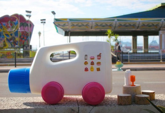 Martine Camillieri, toys, cars, eco toys, recycled produces, recycling, upcycling, art, automobiles