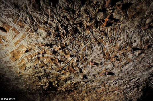 Cave painting, finger painting, inhabitots, archeology, France, art, children,