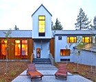 Breathtaking Recycled Timber Home in Tahoe Can Withstand the Heaviest Snowstorm